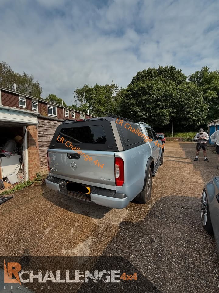 Heavy duty rear canopy hardtop with glass windows gull wing doors to fit Mercedes X Class Double cab